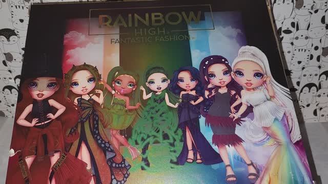 Распаковка разных кукол - Rainbow Hight. Barbie, Kurnh.