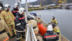 На Павловском водохранилище прошли учения по ликвидации разлива нефти