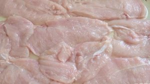 Курица, запеченная с кабачками