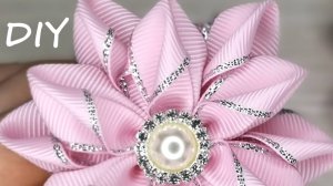 Мастер-класс цветка из лент. Новогодний цветок из репсовых лент с люрексом