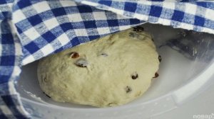 Рулет с изюмом из дрожжевого теста