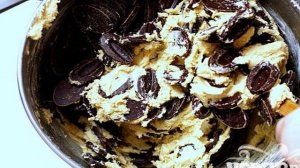 Печенье с шоколадными чипсами и ванилью