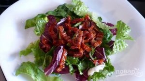 Салат с вялеными помидорами