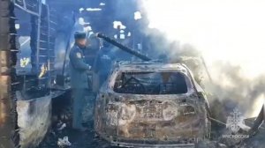 Двухэтажный дом с пристроенным гаражом горел в Свободненском районе
