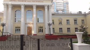 1161, 21.05.2021 Сирень каштаны, Дворец пионеров имени Ю А Гагарина город Орёл, ул Салтыкова щедрина