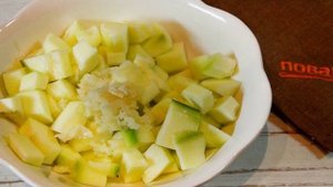 Салат из кабачков на зиму с чесноком