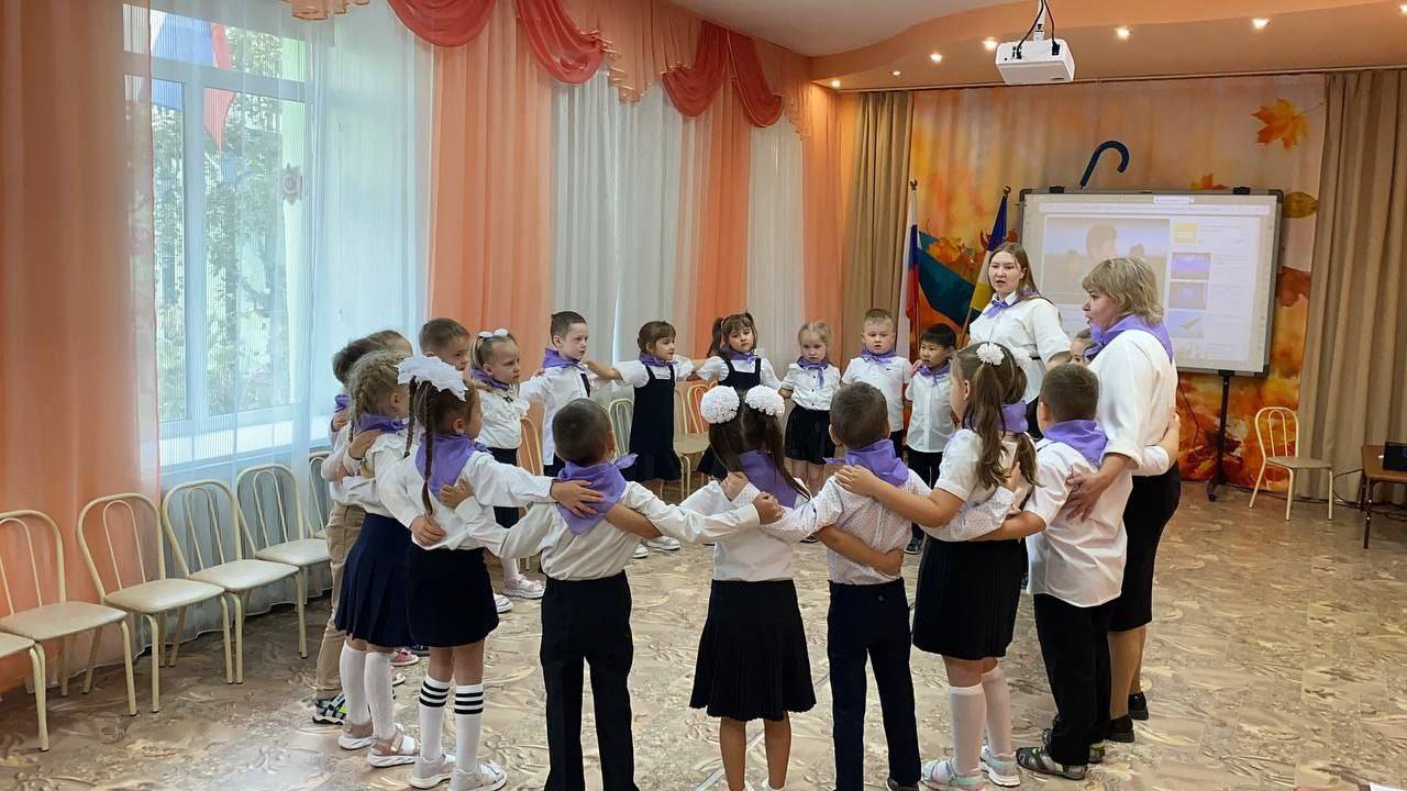 Посвящение в Орлята - дошколята детей подготовительной группы МАДОУ д/с № 41 "Ласточка" г. Улан-Удэ смотреть онлайн