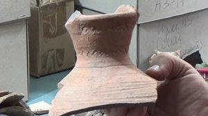 Узорчатая амфора из раскопа по улице Измайлова, 45