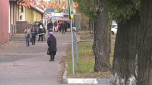 Учителя живут бедно, но для мошенников деньги находят