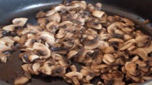 Рулетики из говядины с грибами