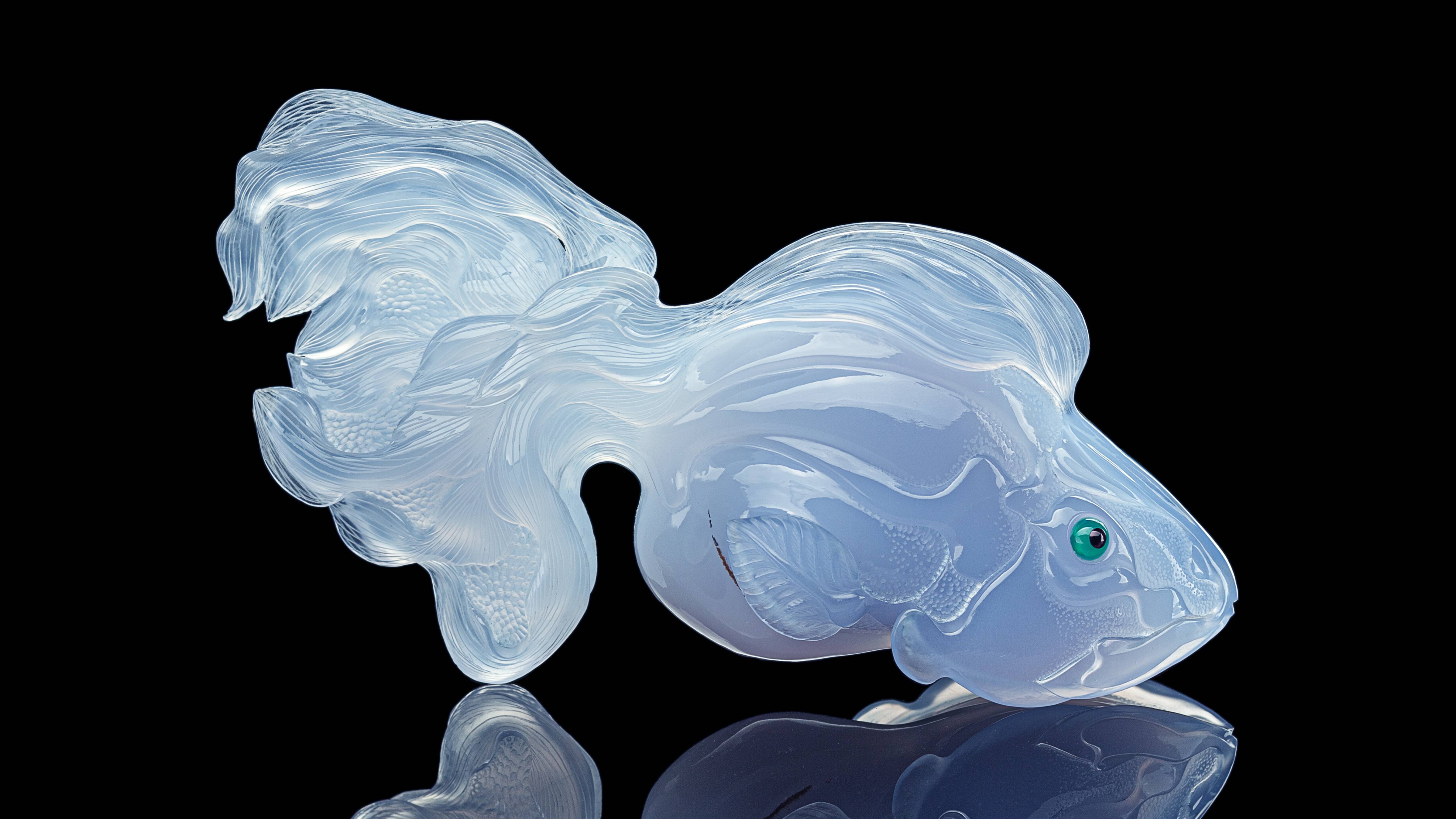 "Рыбы зимой живут" . Вячеслав Иванов. Резьба по камню . Сапфирин. Дл .12см. Видео Юлия Михнова.