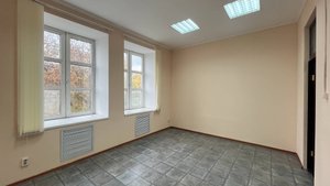 Аренда офиса №303 площадью 17,6 м2 на Тукая,91