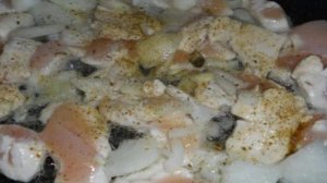 Куриная грудка кусочками в соусе