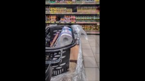 В магазине ЧИЖИК