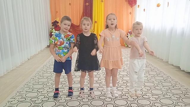 Музыкальное поздравление С Днём Отца смотреть онлайн