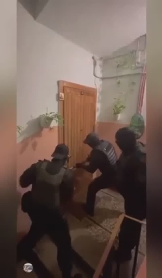 Диверсанты.