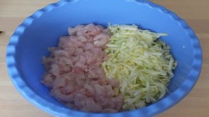 Оладьи из курицы и кабачков