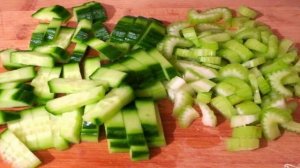 Салат из индейки с яблоками