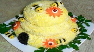 Салат Пчелиный домик