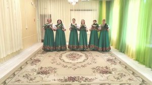 Гляжу в озера синие