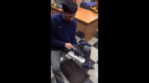 Термоформовка хоккейных коньков.