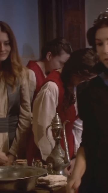 Не отдают ей новорожденного #великолепныйвек смотреть онлайн