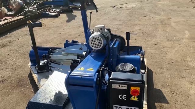 Грузовой шиномонтажный станок до 42 дюймов TS-52D смотреть онлайн