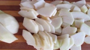 Салат из груши с сыром