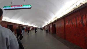 Утро в Питере/Завтрак в нашем отеле/Поехали на метро на Крестовский остров кататься на каруселях