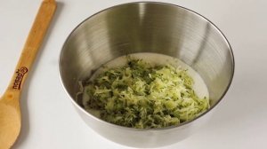 Оладьи из кабачков на дрожжах и кефире