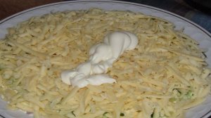 Салат Паутинка с фисташками