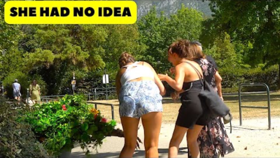 YOU CAN ONLY SEE THESE REACTIONS ONCE !! BUSHMAN PRANK. смотреть онлайн