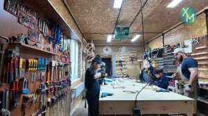 Юные хантымансийцы создают игрушки из дерева своими руками