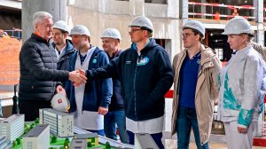 Собянин осмотрел ход строительства нового многопрофильного комплекса больницы № 52