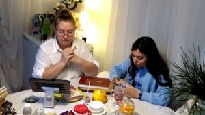 Вера наша-кремень! Основание наше-Христос. Любая волна ереси разобьётся о камень. Я держу лицо Мое