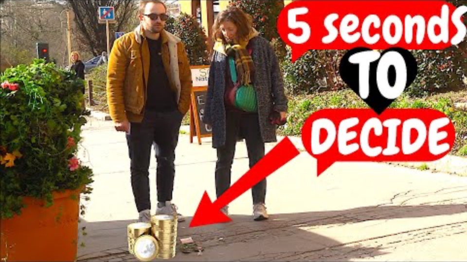 BUSHMAN PRANK. DON'T TOUCH MY MONEY!! (IS A TRAP) смотреть онлайн