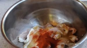 Палочки из свинины с кунжутом