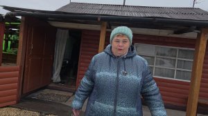 Сафар купил стройматериалы и начал строительство.