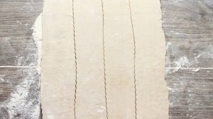 Куриная голень в слоеном тесте