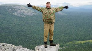 Уральские напевы-стихи В.Ляхова,муз и исп.нейросети,монтаж В.Зубковой