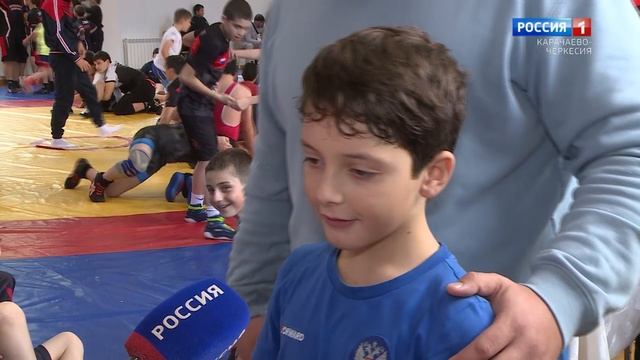 "Специальный репортаж" (на карачаевском языке)