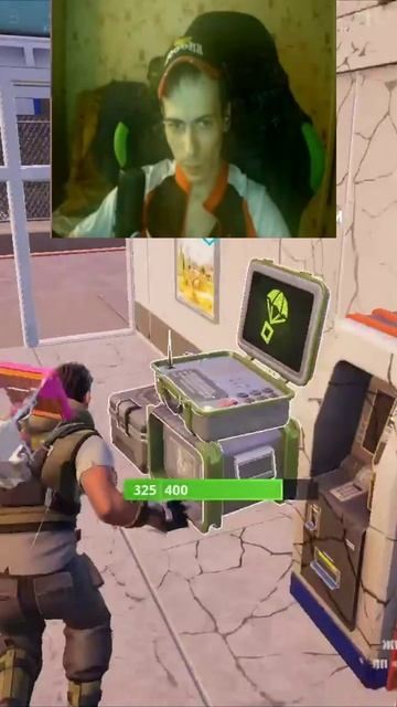 ты то кто такой!?