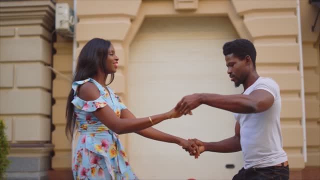 Ты только не звони смотреть онлайн