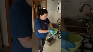 Тесто в форму и на расстойку 🍞😊
