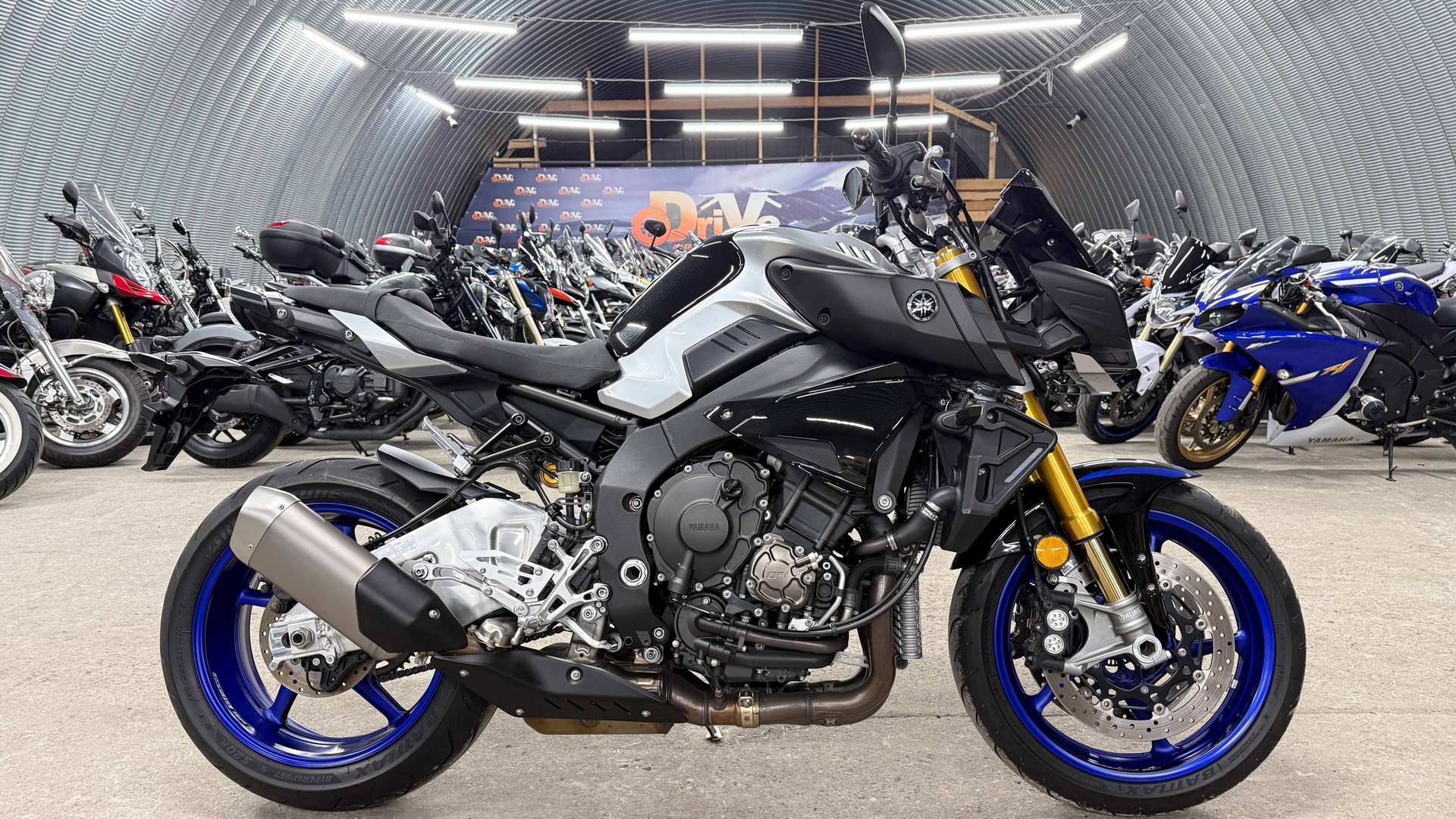 Обзор Yamaha MT-10 SP |В НАЛИЧИИ| смотреть онлайн