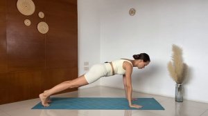 Упражнение "Планка с поворотом корпуса"