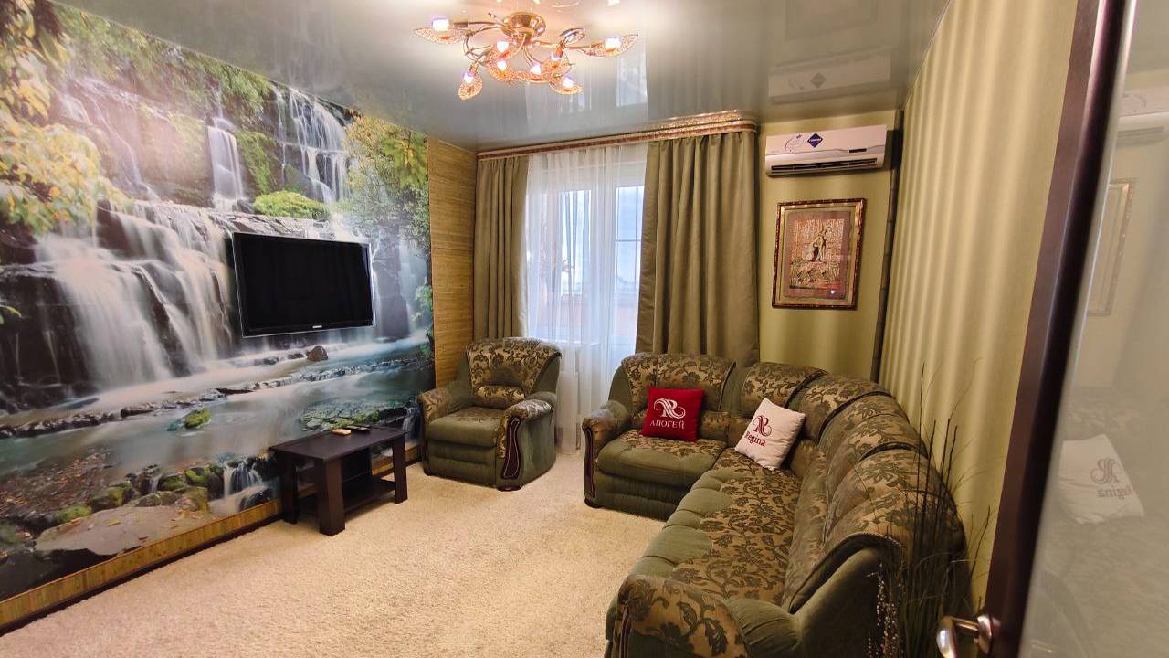 Уютная 1-комнатная квартира с шикарным панорамным видом на город и реку Кубань.