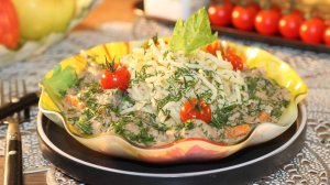 Куриная печень с грибами в молочном соусе