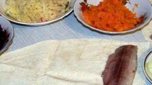 Рулет селедка под шубой в лаваше