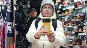 Городской рынок и цены на продукты.С мужем ходили и искали мне подарок,но пока не нашли .